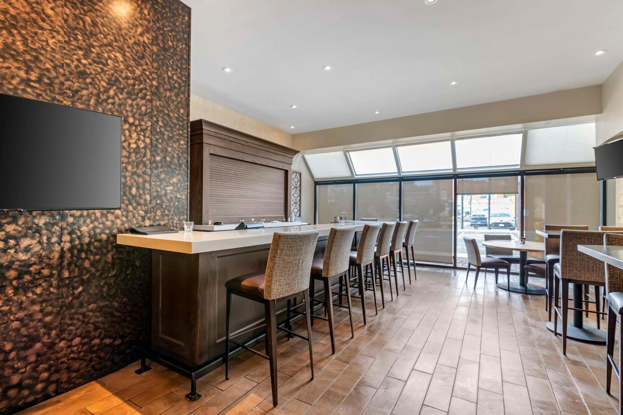 Best Western Plus Inntowner ماديسون المظهر الخارجي الصورة