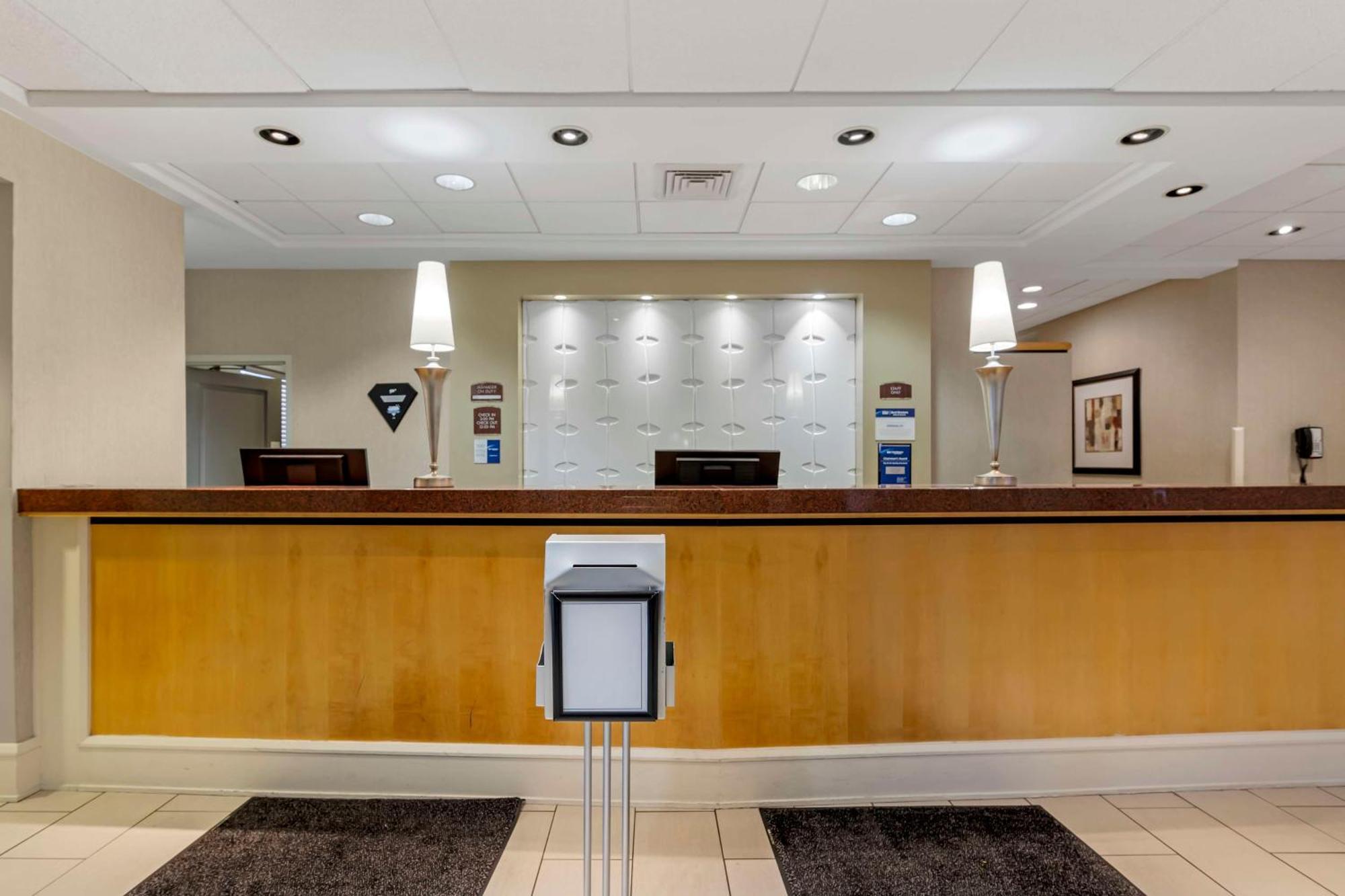 Best Western Plus Inntowner ماديسون المظهر الخارجي الصورة