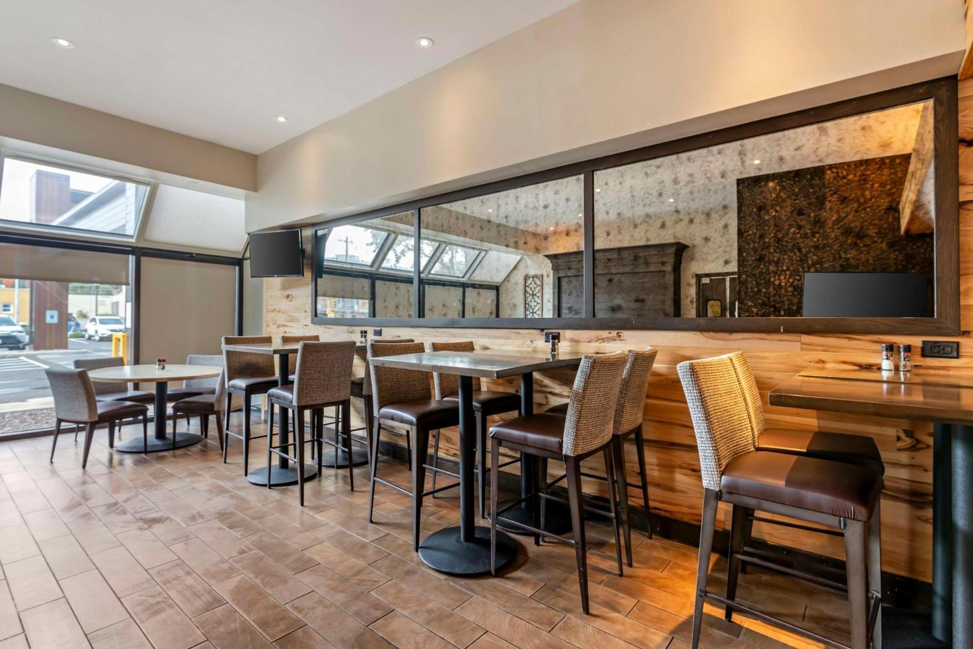 Best Western Plus Inntowner ماديسون المظهر الخارجي الصورة