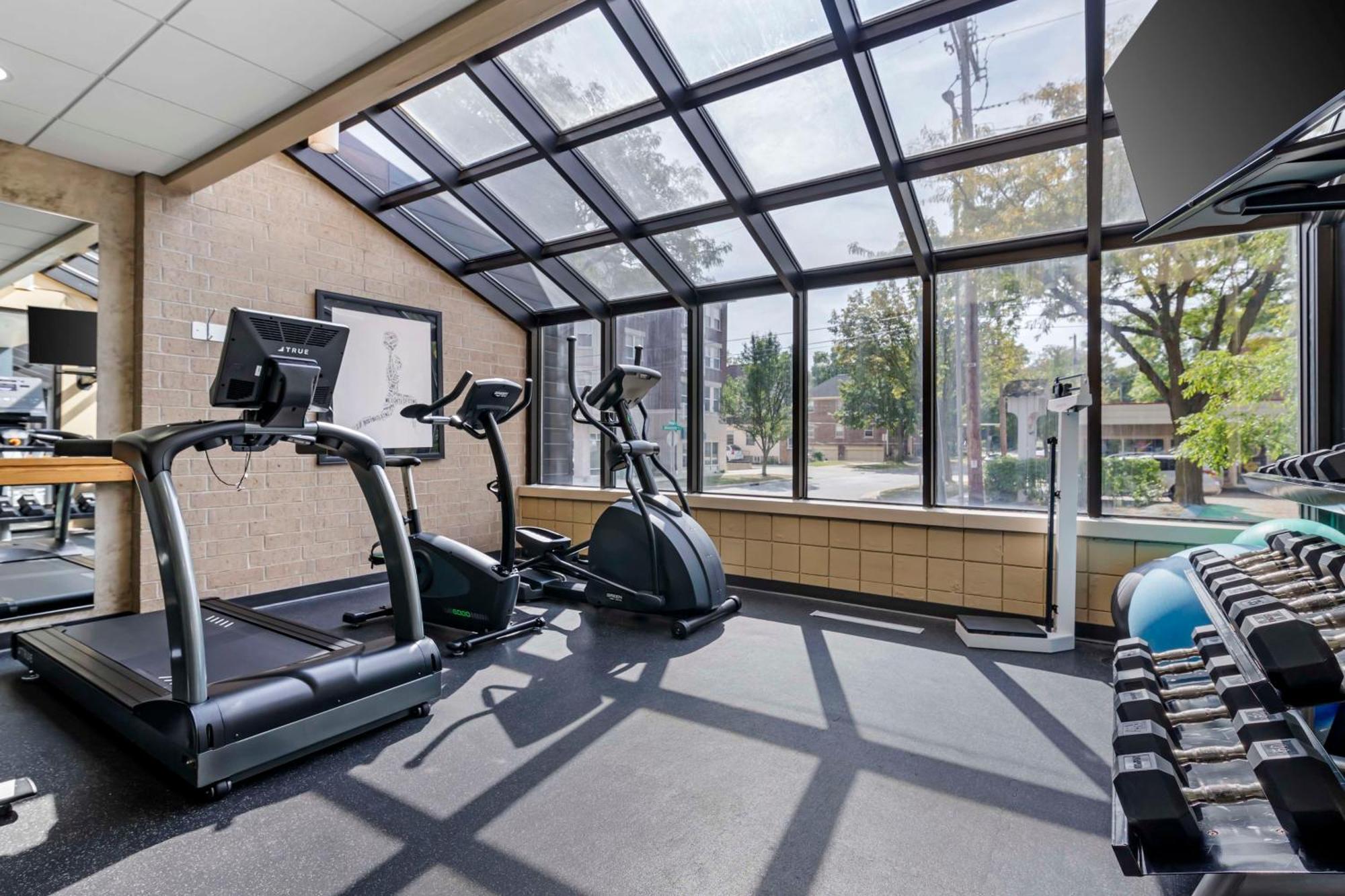 Best Western Plus Inntowner ماديسون المظهر الخارجي الصورة